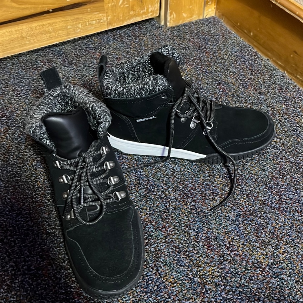 Winter shoes
